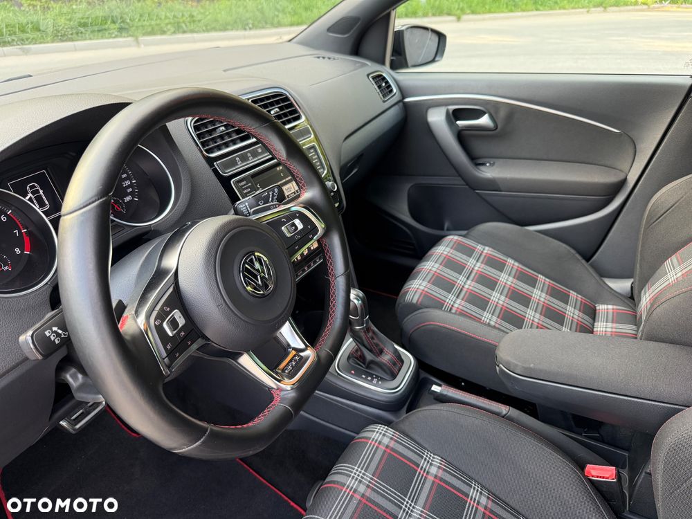 Volkswagen Polo 1.8 TSI (Blue Motion Technology) DSG GTI - 9