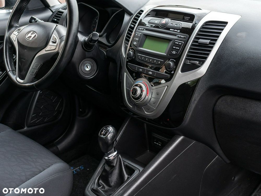 Hyundai ix20 1.4 Trend - 19