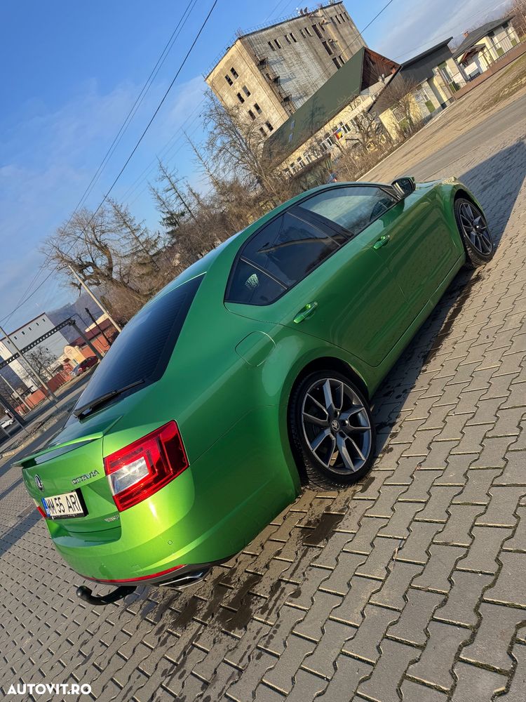 Skoda Octavia 2.0 TSI RS - 8