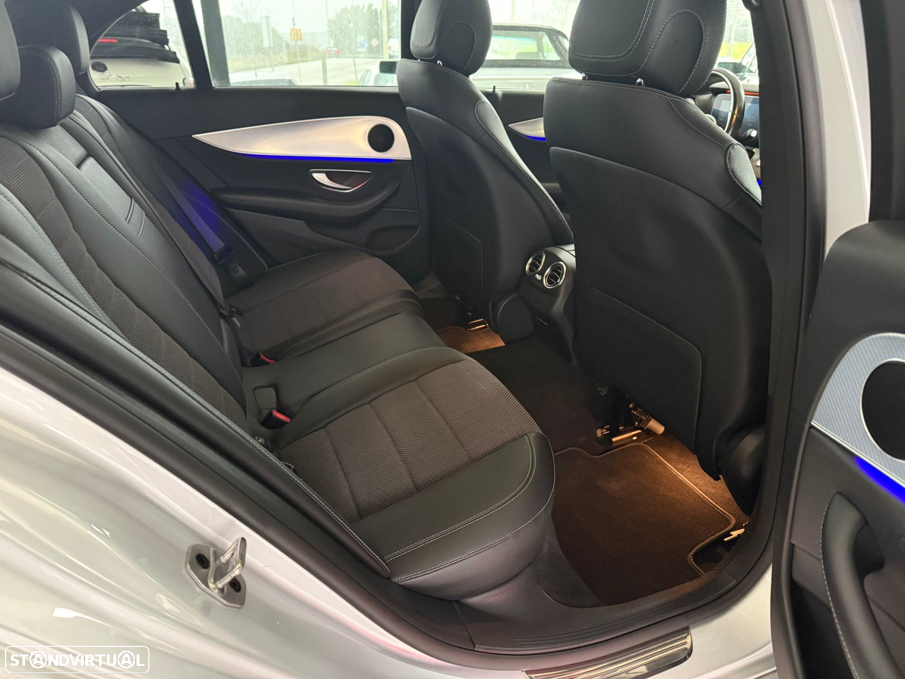 Mercedes-Benz E 220 d Avantgarde - 20