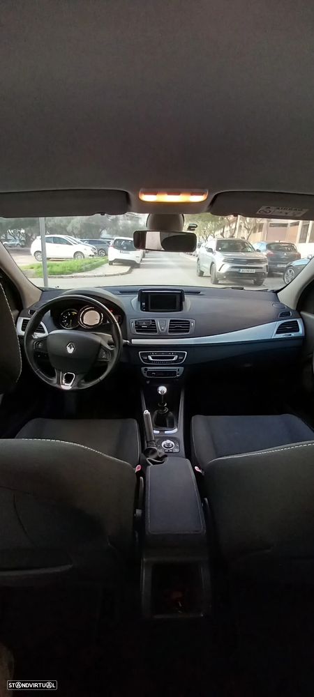 Renault Mégane Sport Tourer 1.5 dCi Limited SS - 11