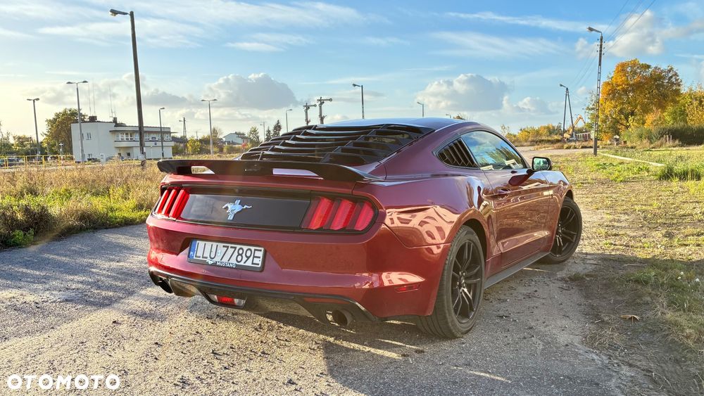Ford Mustang - 10