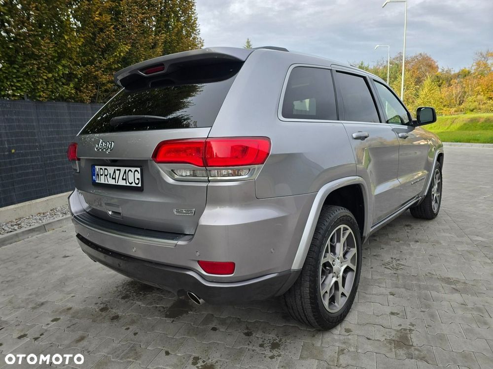 Jeep Grand Cherokee - 7