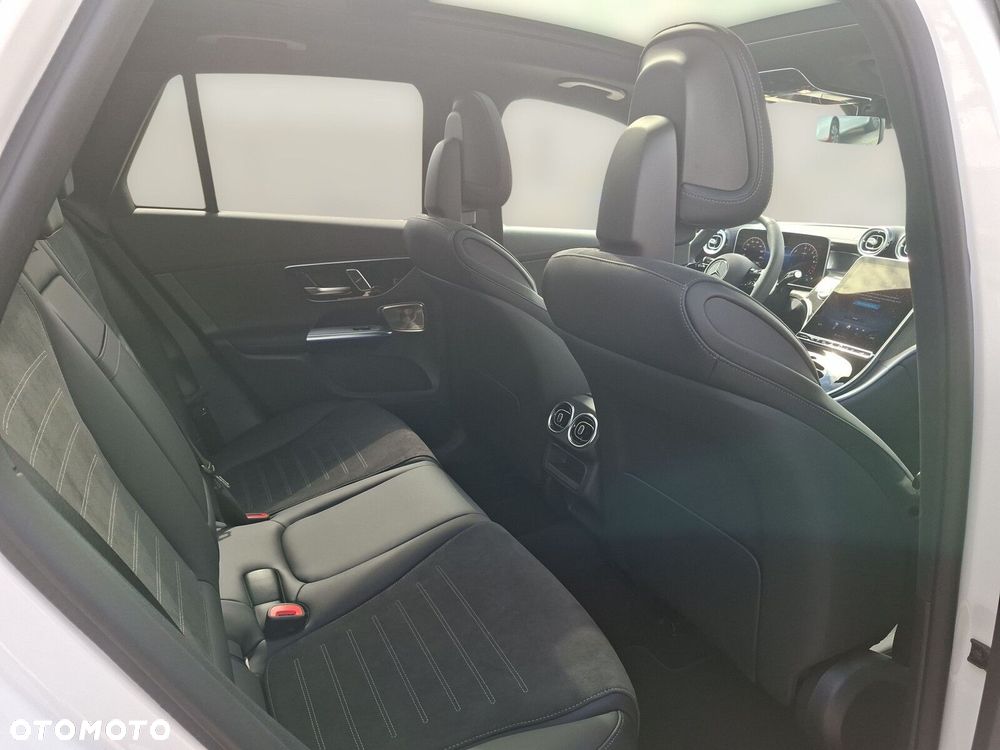 Mercedes-Benz GLC - 15
