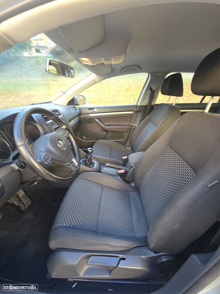 VW Golf Variant 1.6 TDi Confortline - 20