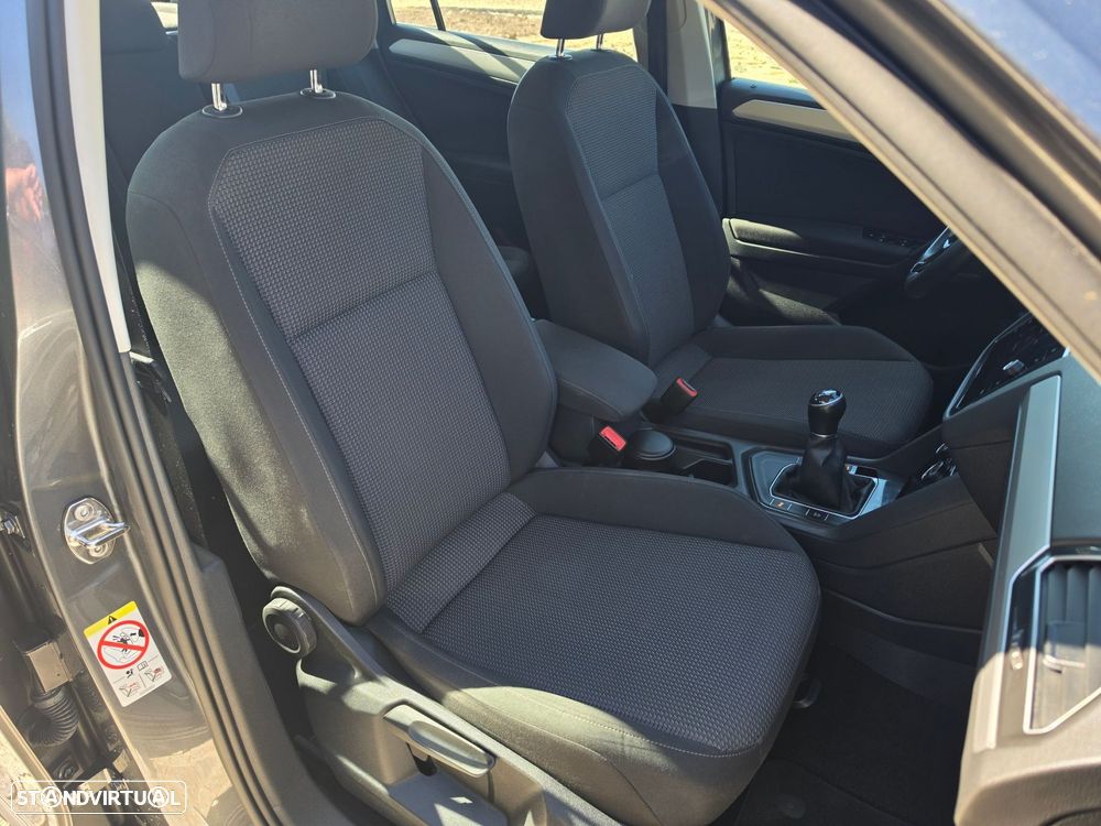 VW Tiguan 1.6 TDI Tech - 29