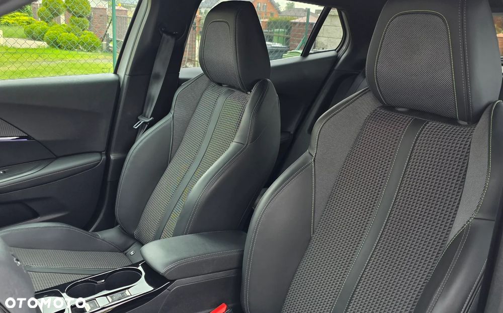 Peugeot 2008 1.5 BlueHDi GT S&S EAT8 - 24