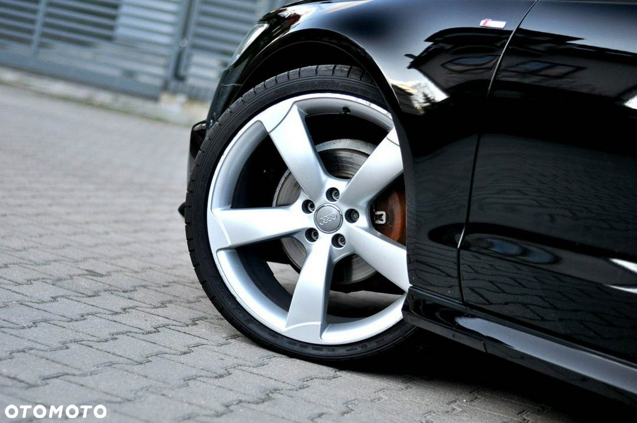 Audi A6 Avant 2.0 TDI Ultra S tronic - 15