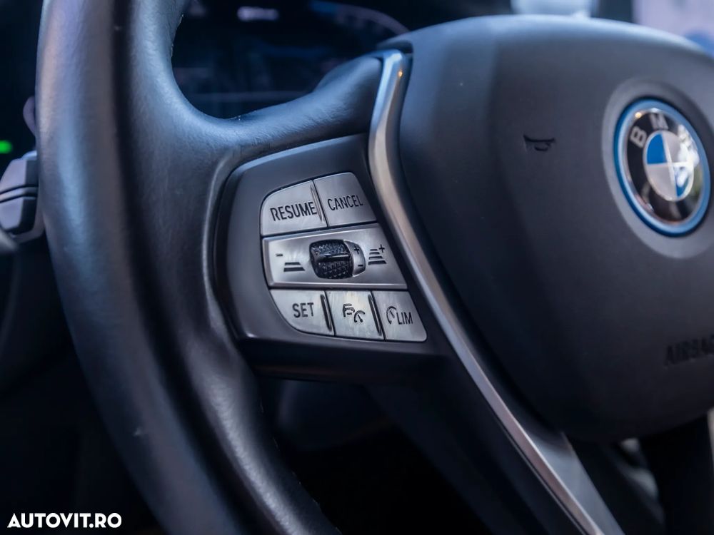 BMW X3 xDrive30e AT PHEV - 23