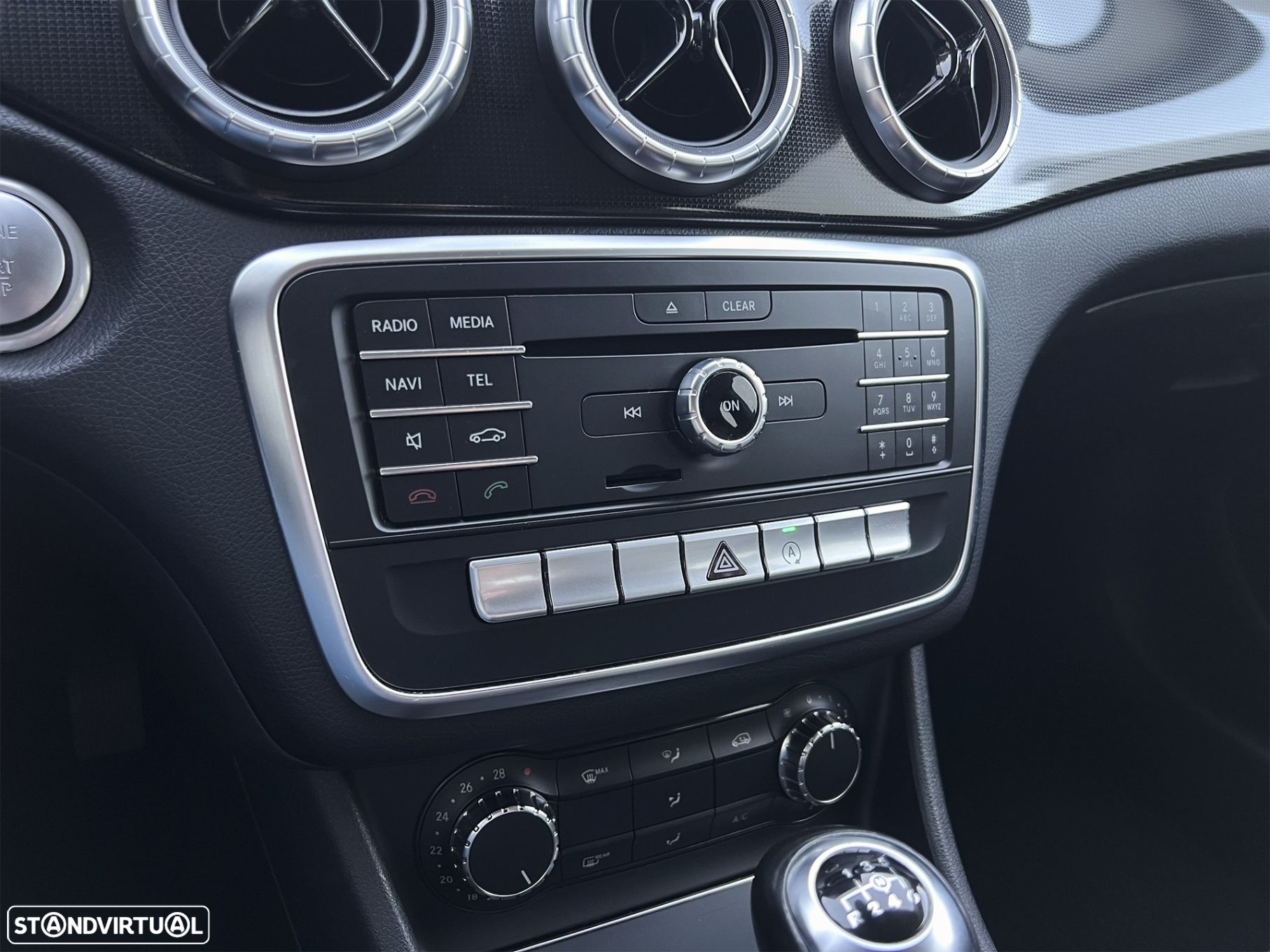 Mercedes-Benz CLA 180 d Urban - 22