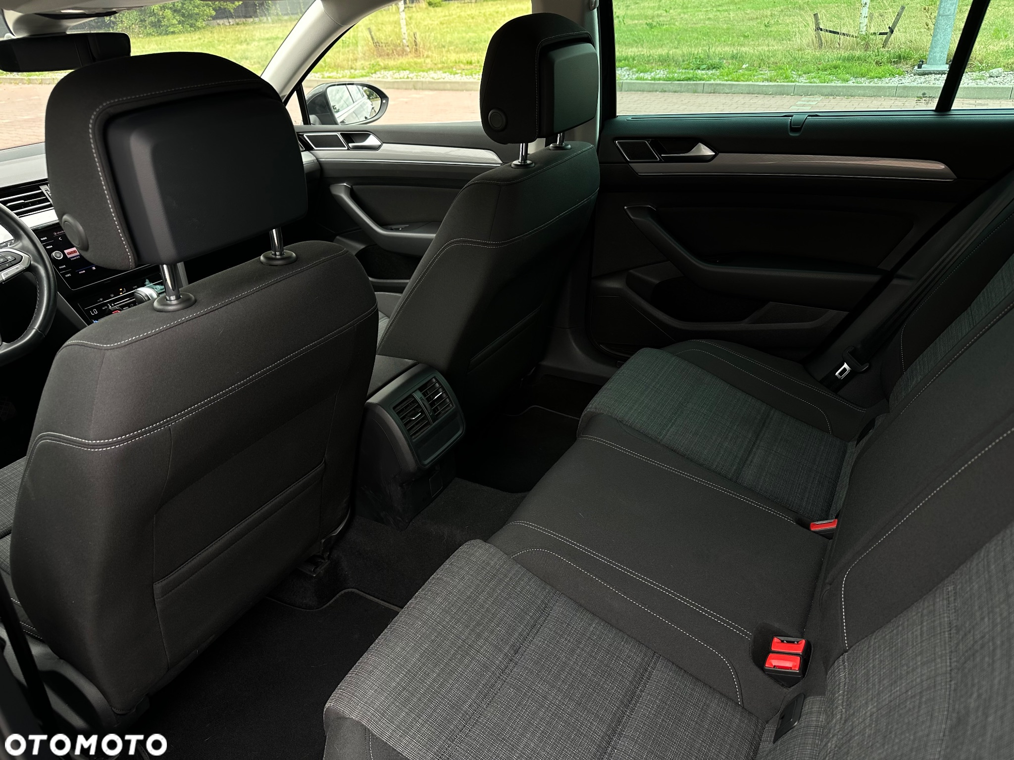 Volkswagen Passat 2.0 TDI BMT Comfortline DSG - 16