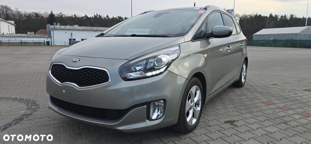 Kia Carens 1.7 CRDi 115 Dream-Team Edition - 11
