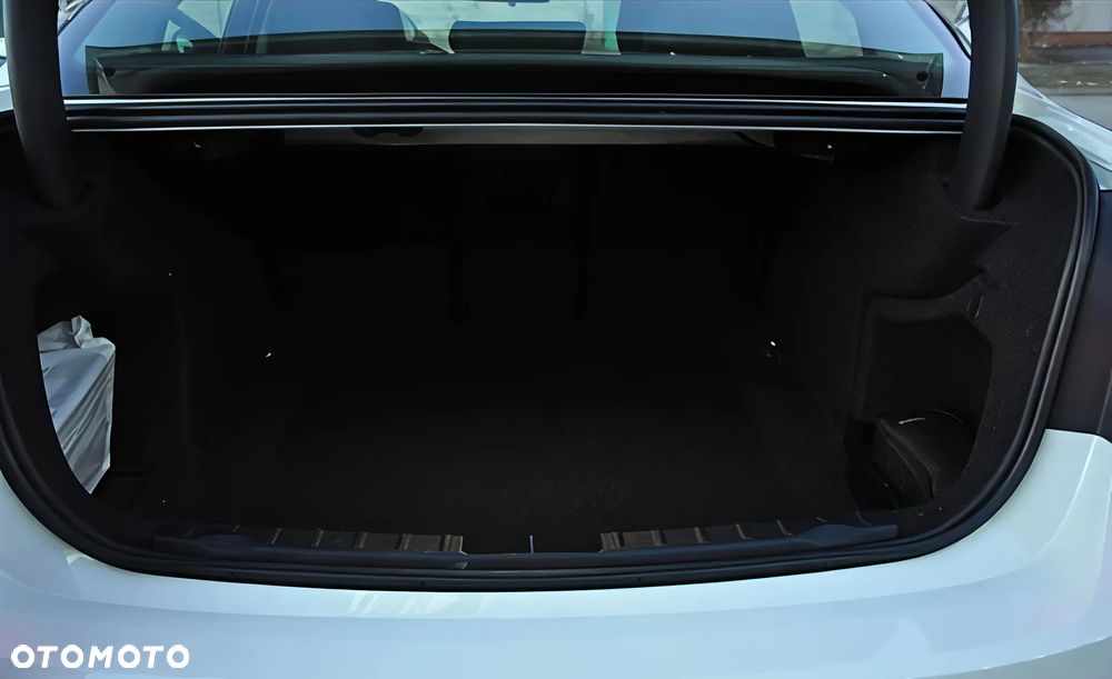 BMW Seria 3 320i xDrive Edition Luxury Line Purity - 10