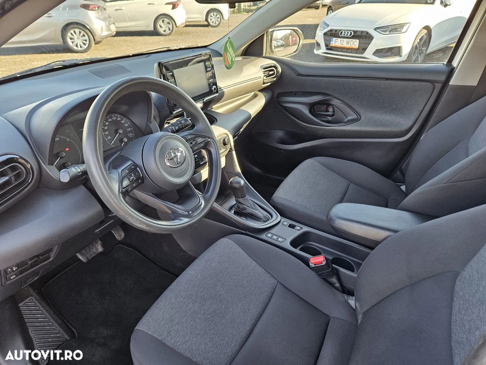 Toyota Yaris - 5