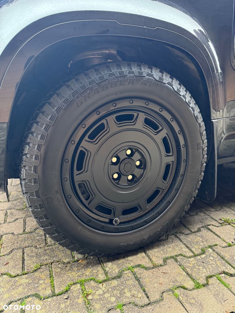 Land Rover Defender 3.0 D300 mHEV S - 8
