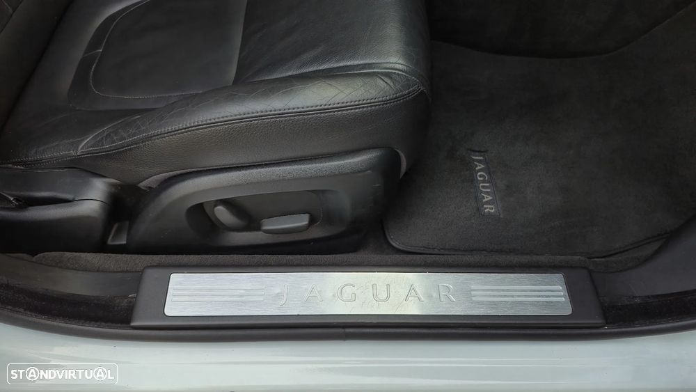 Jaguar XF Sportbrake 2.2 - 29
