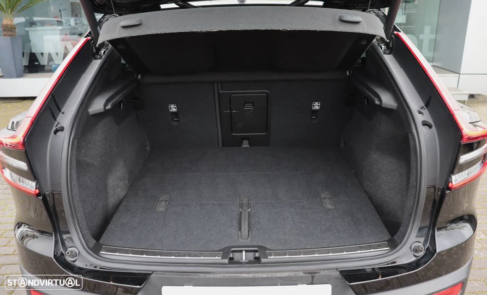 Volvo C40 Recharge Plus - 28