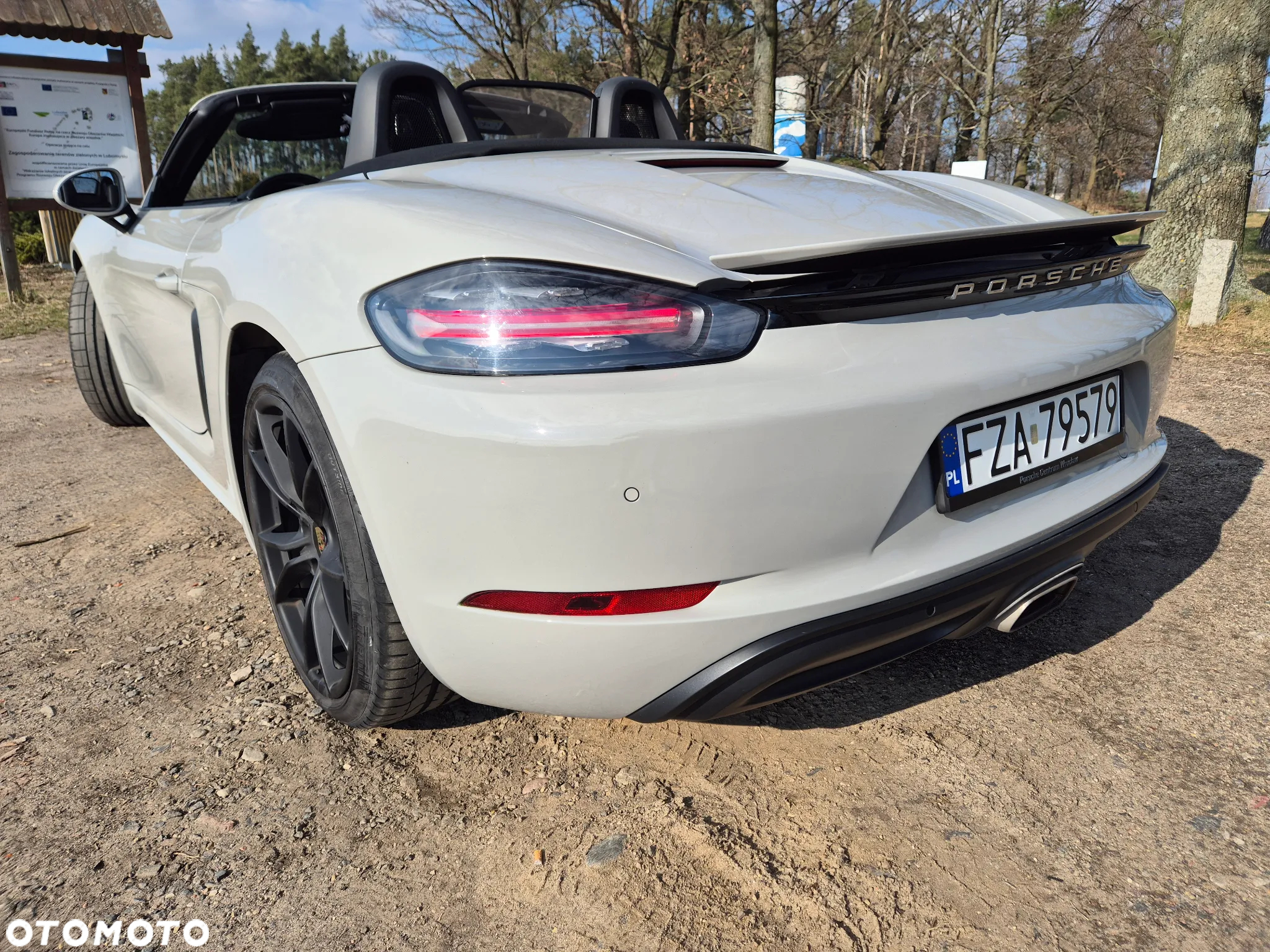 Porsche Boxster - 15