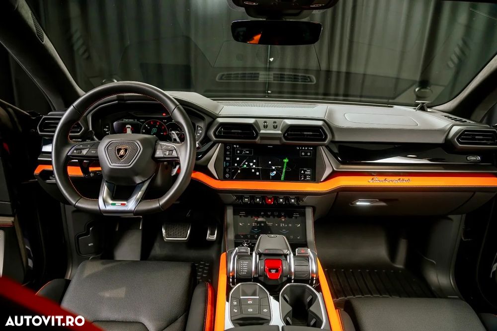 Lamborghini URUS - 10