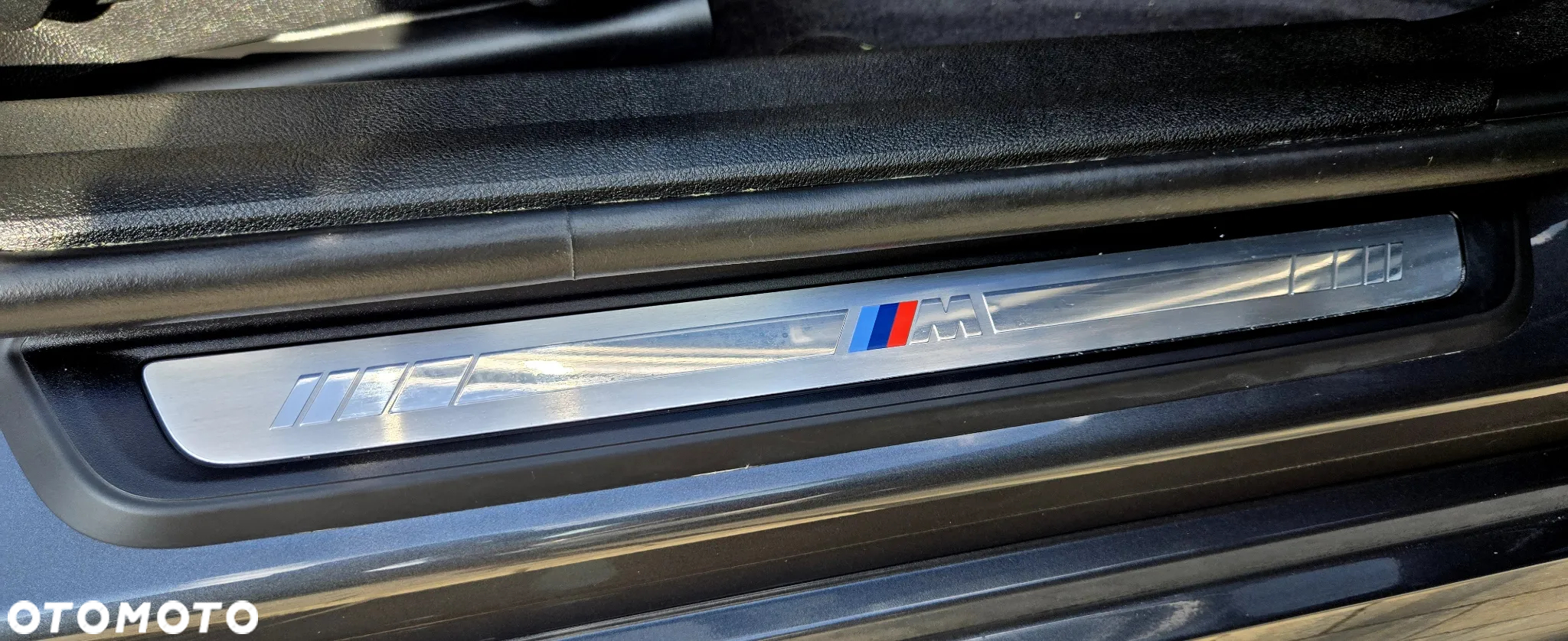 BMW Seria 3 330i M Sport - 37