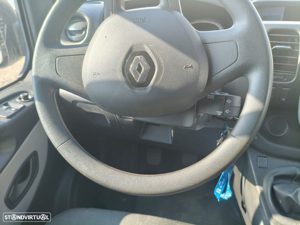 Renault Trafic 4LUG DORMITORIO - 13