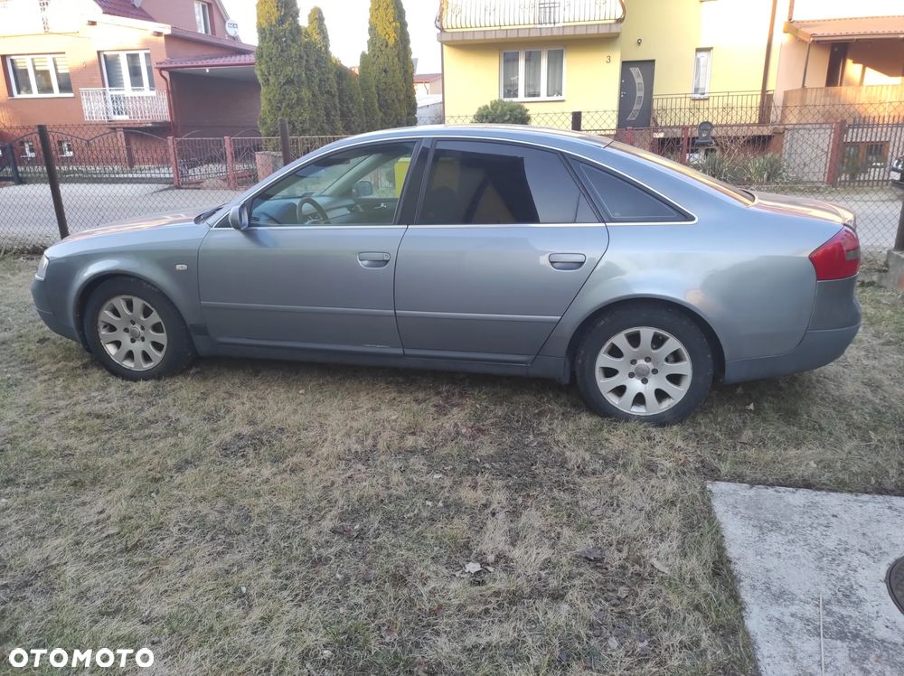 Audi A6 Limousine 2.4 - 5