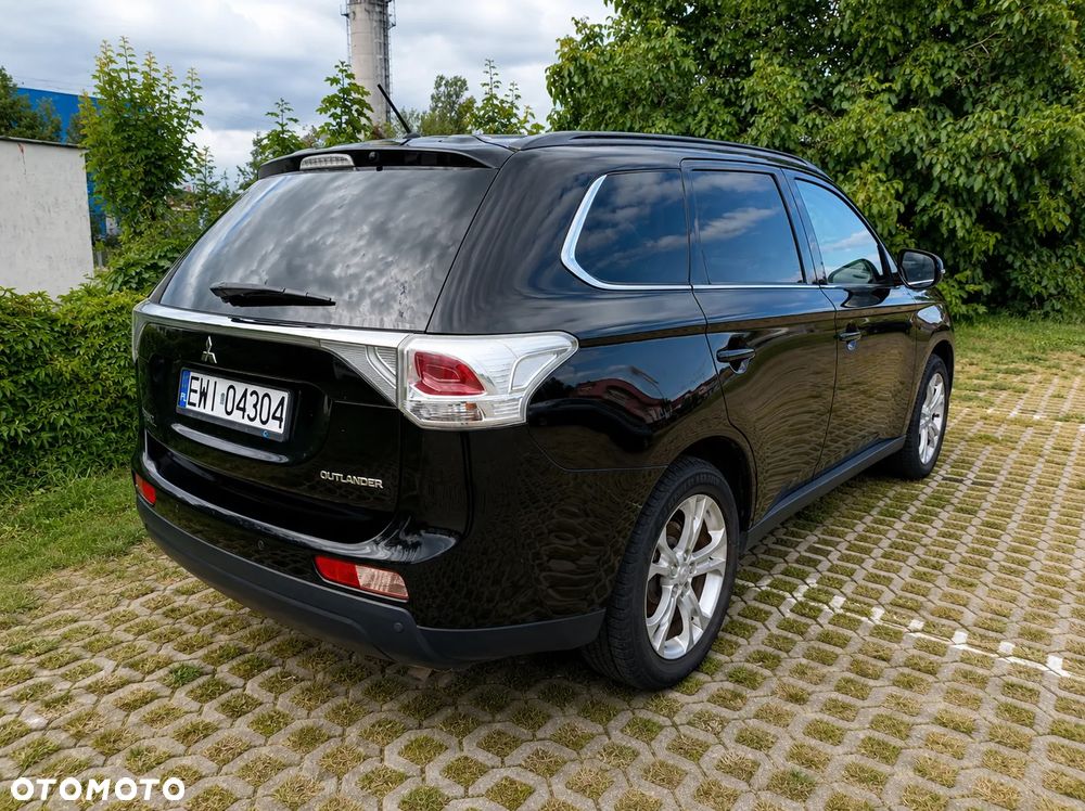 Mitsubishi Outlander 2.0 Intense + CVT - 3