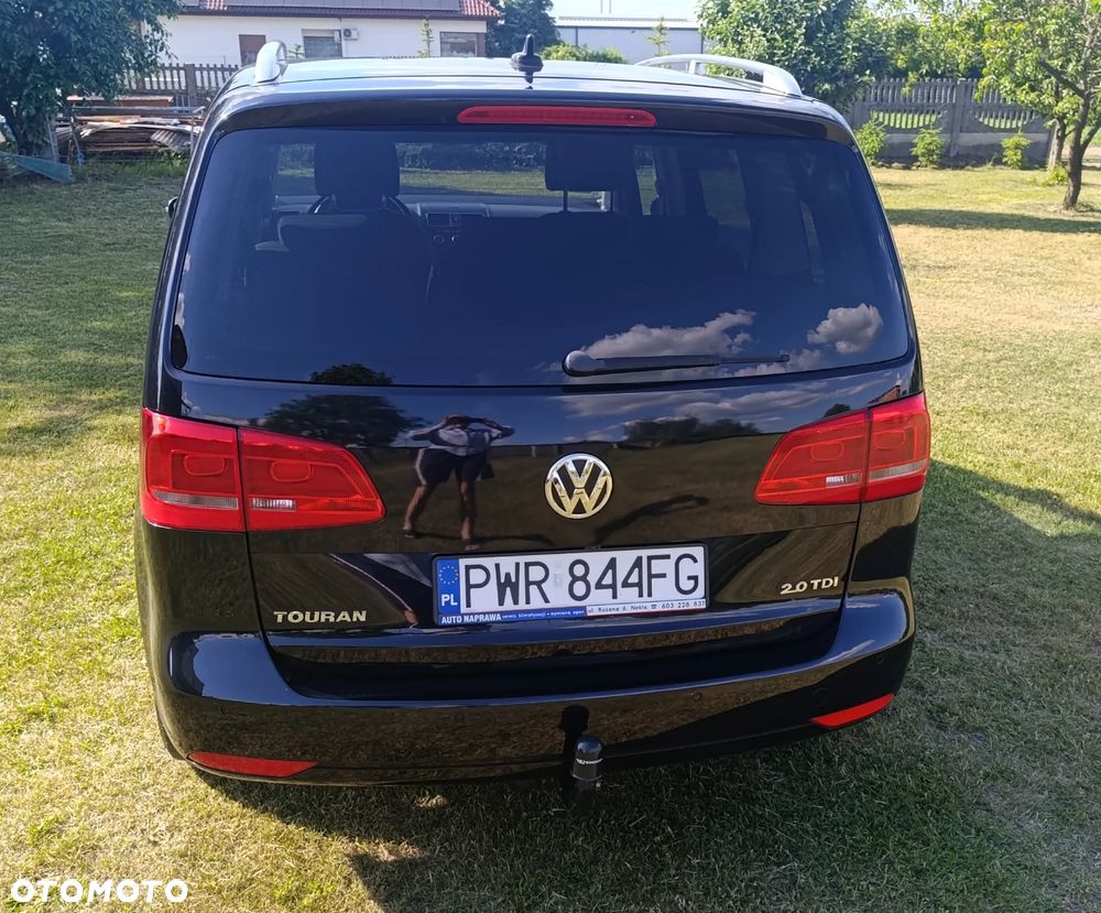 Volkswagen Touran 2.0 TDI DSG Highline - 3