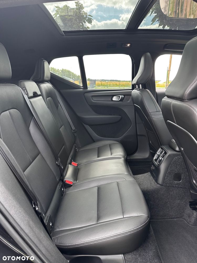 Volvo XC 40 T5 Plug-In Hybrid R-Design - 31
