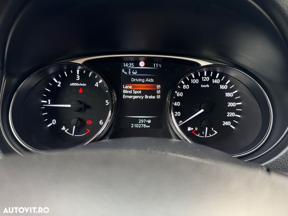 Nissan X-Trail 1.6 dCi ALL-MODE 4x4i Tekna - 32