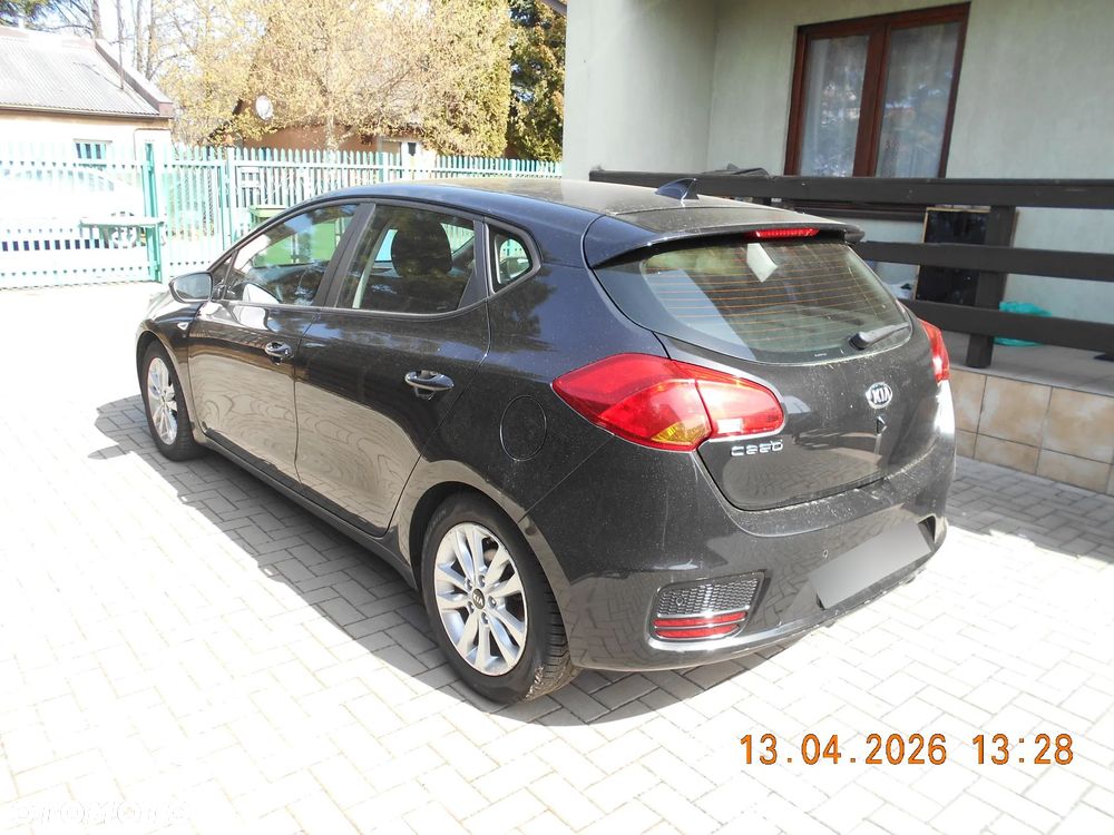 Kia Ceed - 4