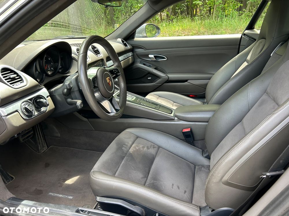 Porsche 718 Cayman T PDK - 12