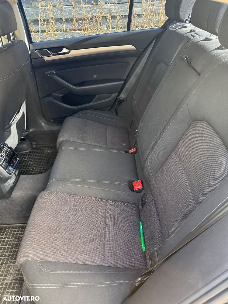 Volkswagen Passat 2.0 TDI DSG Highline - 10