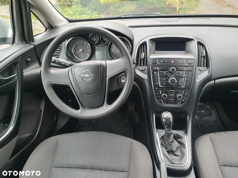 Opel Astra IV 1.4 T Active - 12