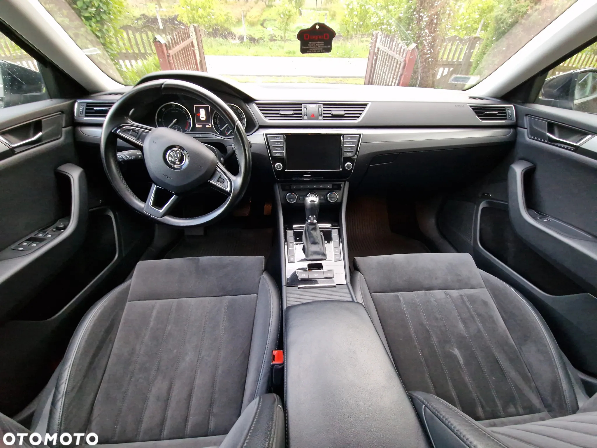Skoda Superb 2.0 TDI 4x4 Style DSG - 9