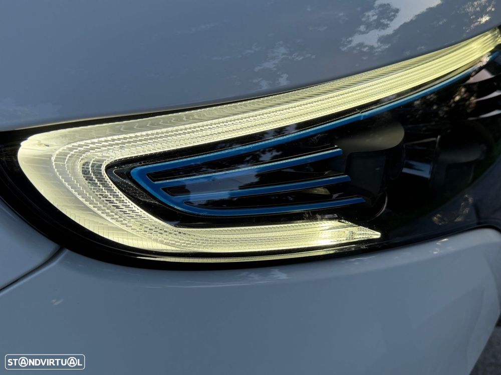 Mercedes-Benz EQC 400 4Matic - 11