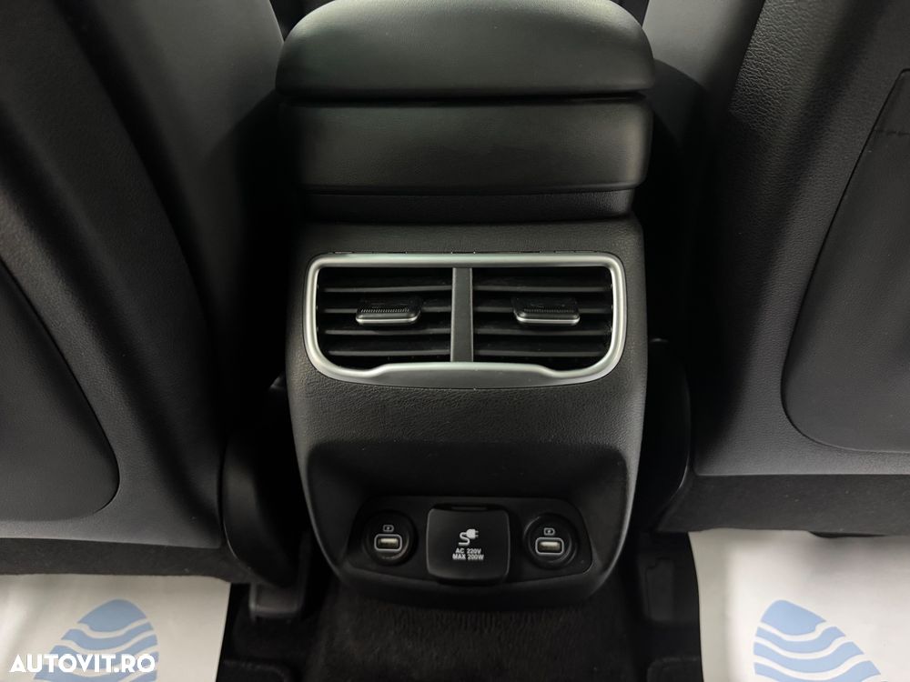 Hyundai Santa Fe 1.6 Plugin-Hybrid 4WD Signature - 31