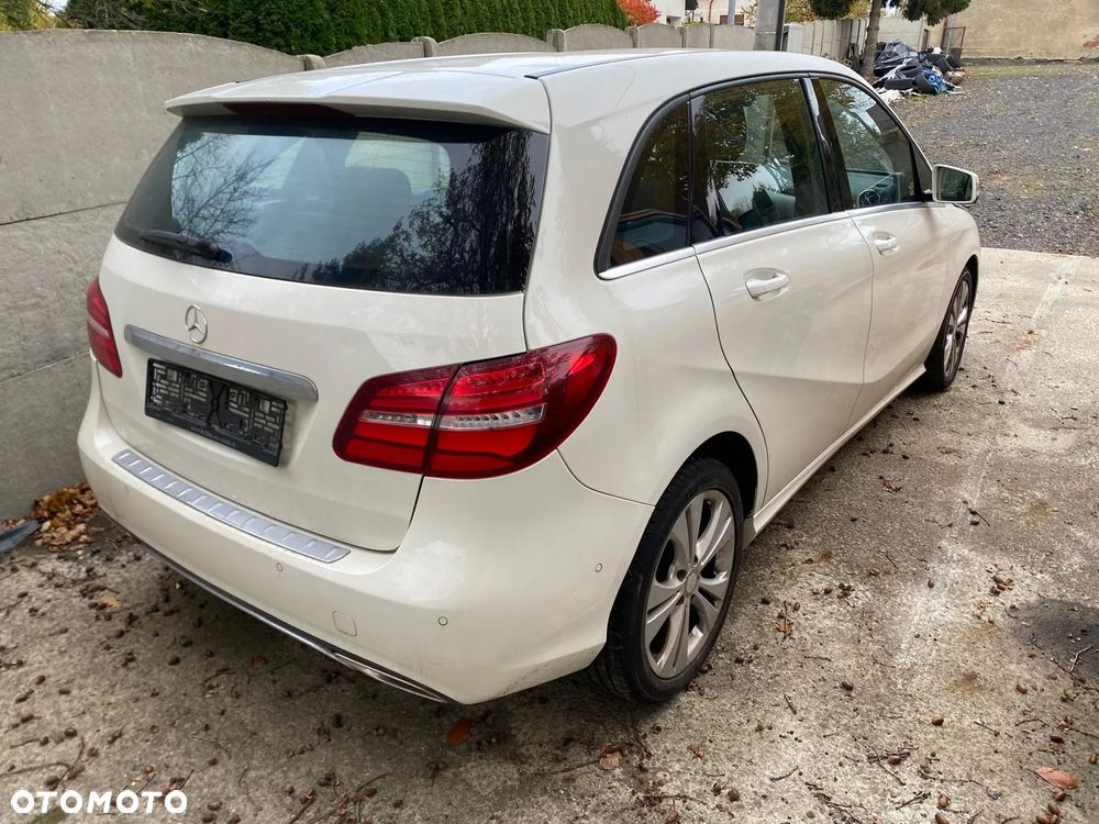 Mercedes-Benz Klasa B 180 (CDI) d 7G-DCT Urban - 4