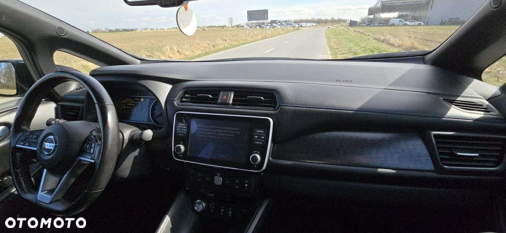 Nissan Leaf - 32