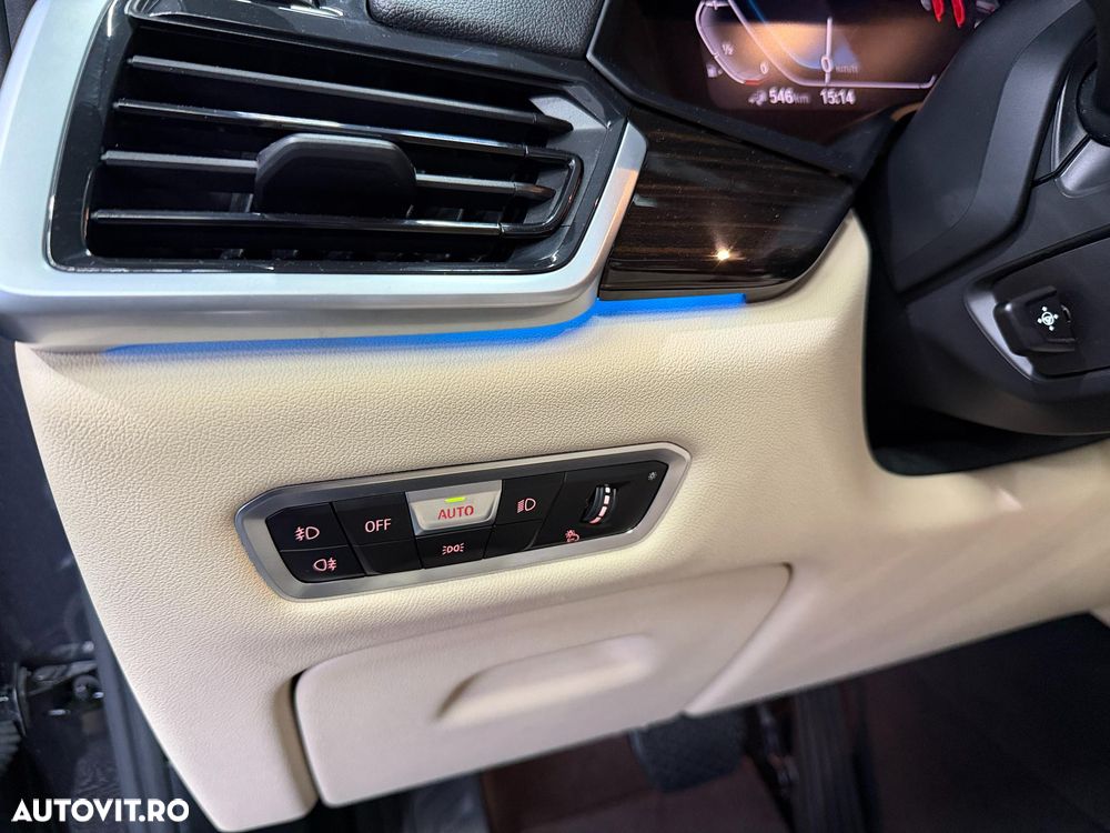 BMW X5 xDrive45e - 32