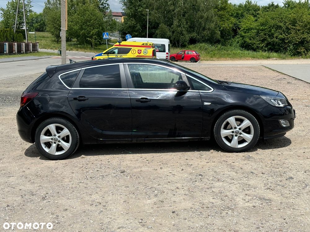 Opel Astra 1.6 T Sport - 4