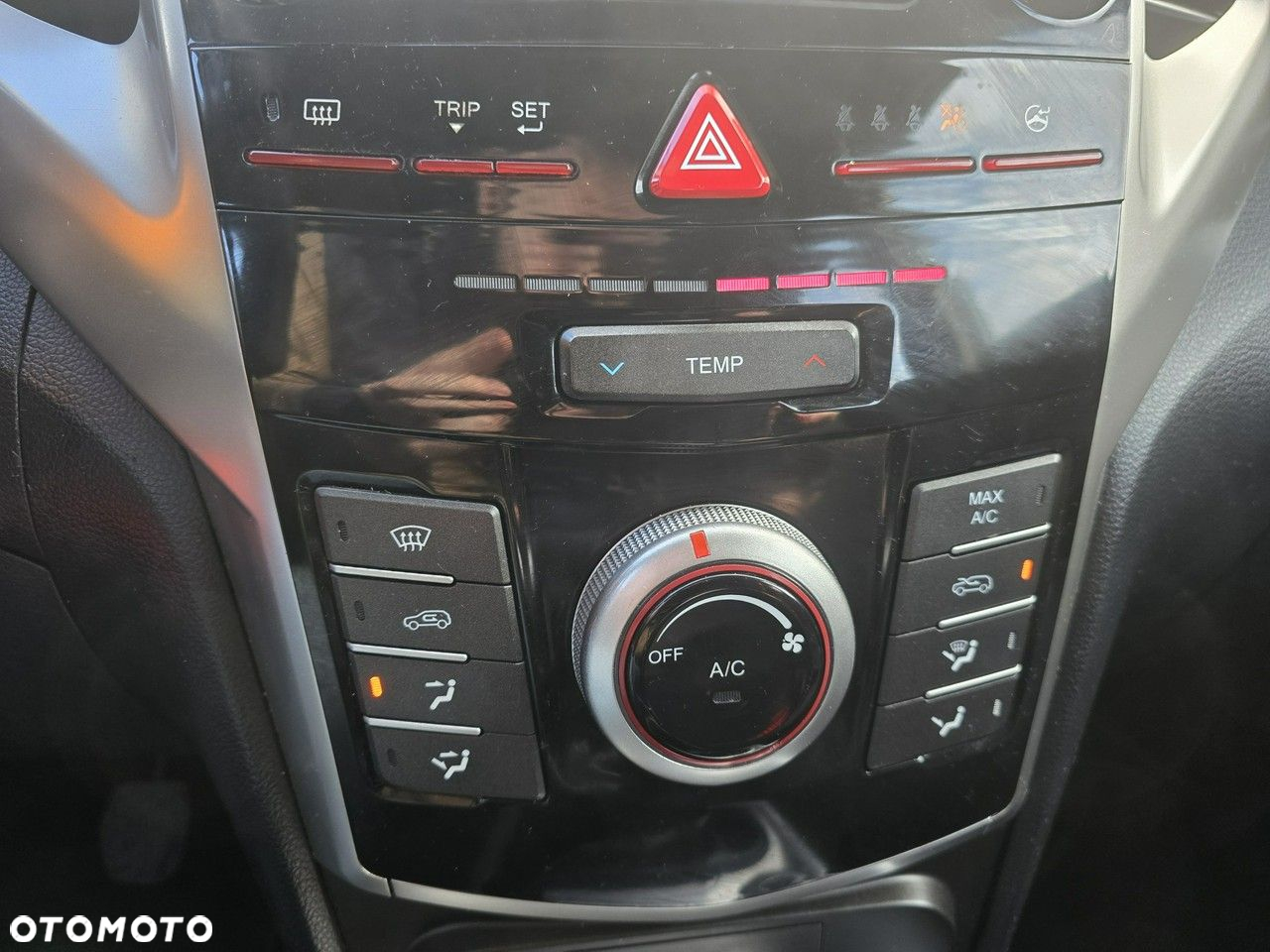 SsangYong/KGM Tivoli - 7