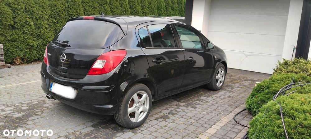 Opel Corsa 1.4 16V Selection - 13