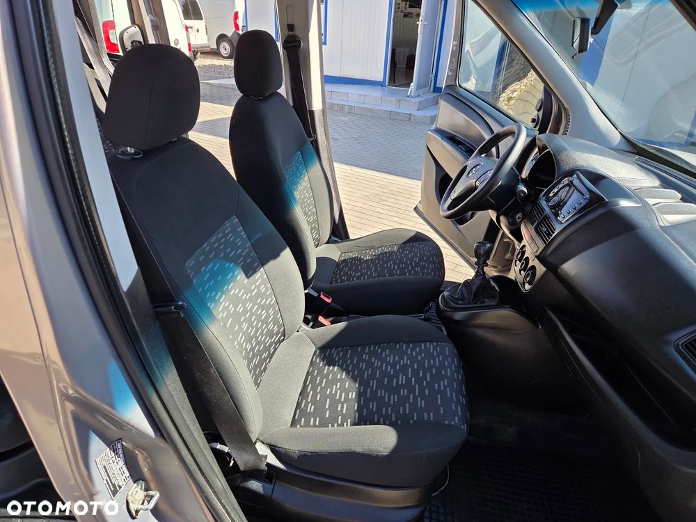 Opel Combo 1.6 CDTI Enjoy - 25