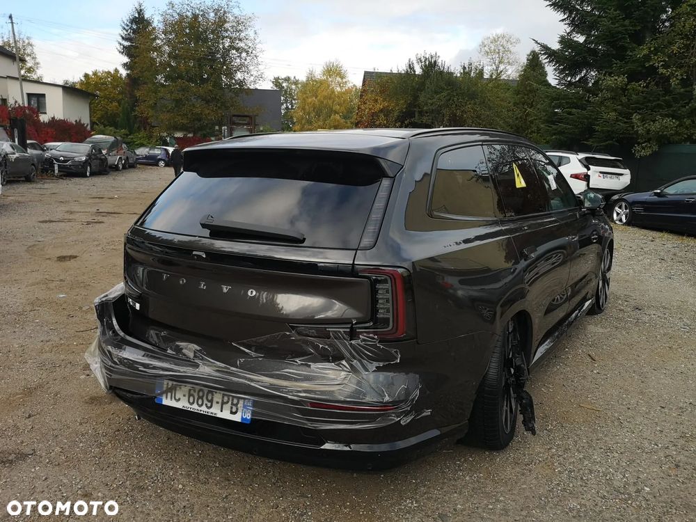 Volvo EX90 2025