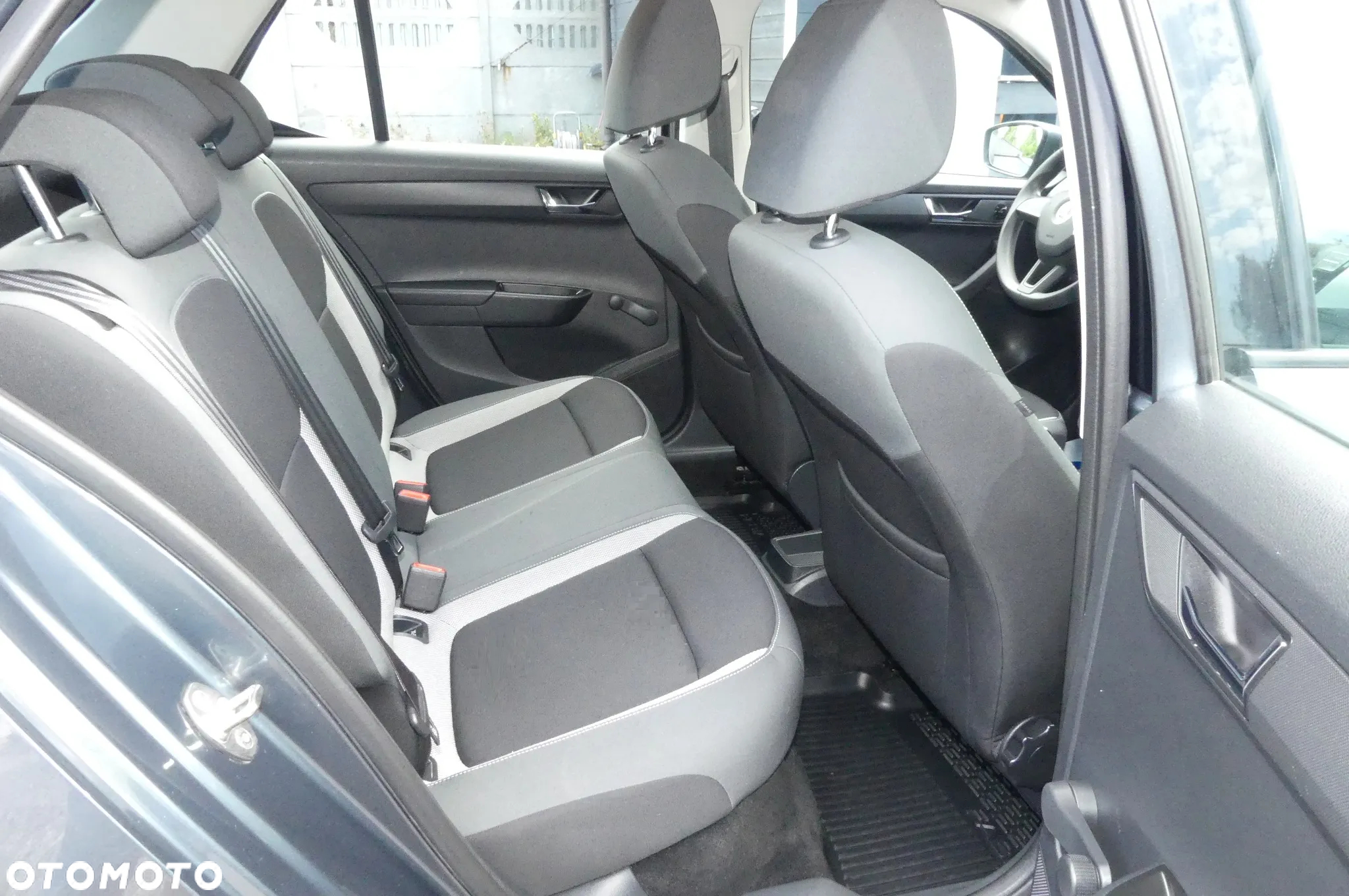 Skoda Fabia 1.0 Ambition - 9