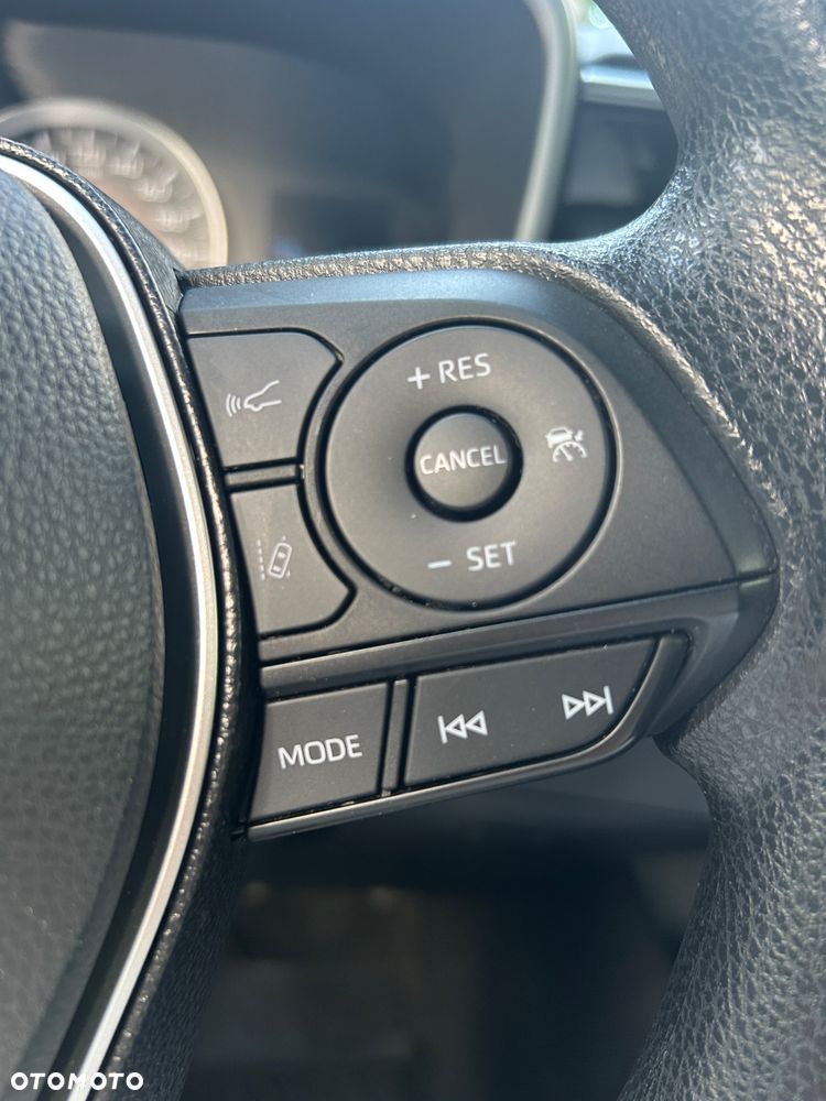 Toyota Corolla - 12