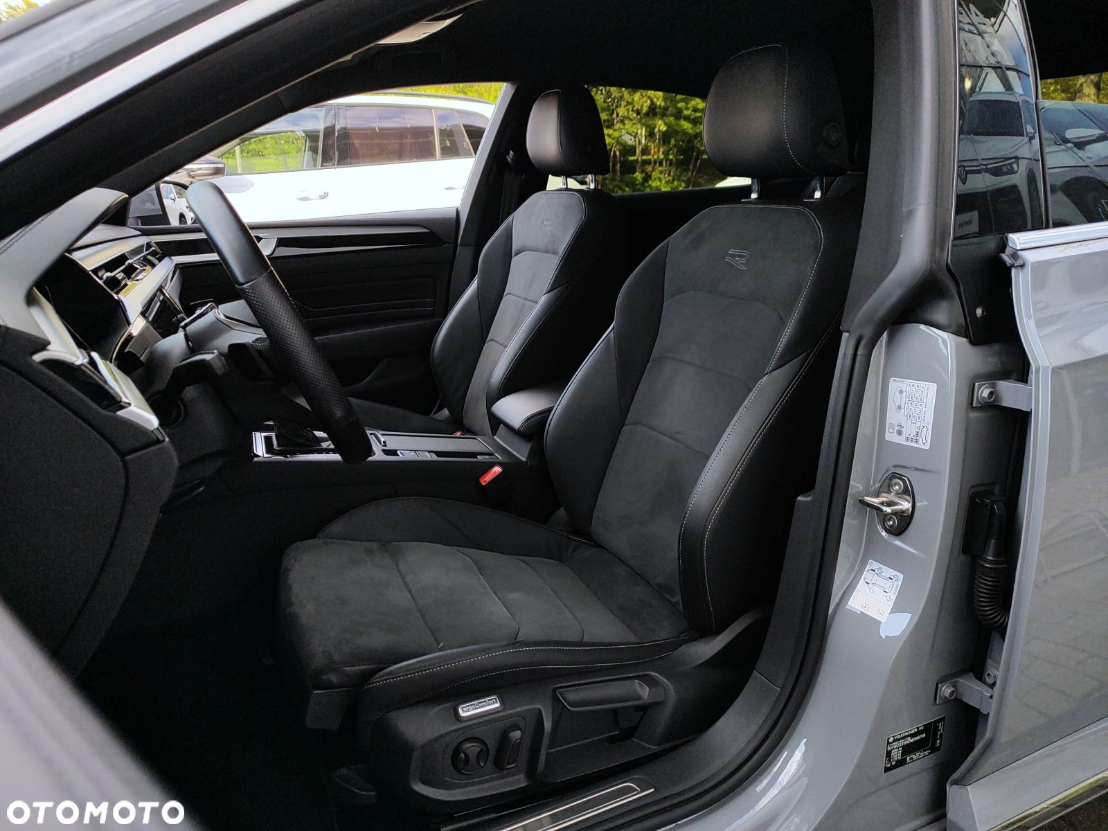 Volkswagen Arteon 2.0 TDI 4Motion R-Line DSG - 11