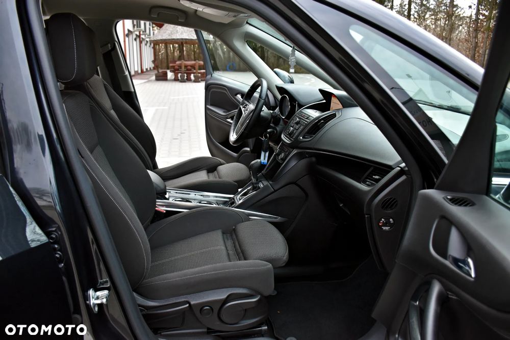 Opel Zafira 2.0 CDTI Cosmo - 29