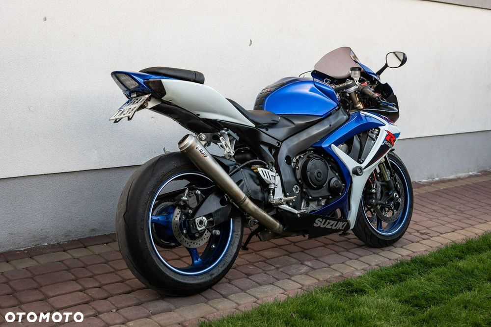 Suzuki GSX-R - 10